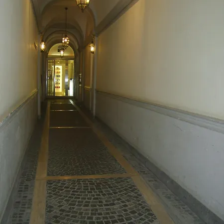 Suites Rome Pensión *